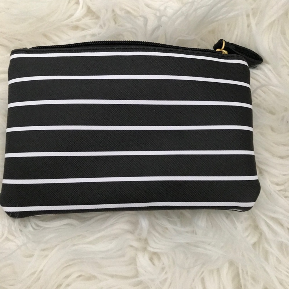 Striped wristlet